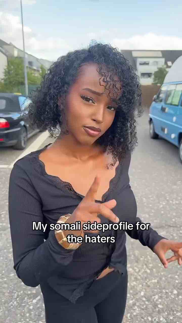 Beautiful Somali girl makes video for the haters #Donald Trump, #Minnesota #Somalia
